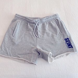 Seint logo shorts